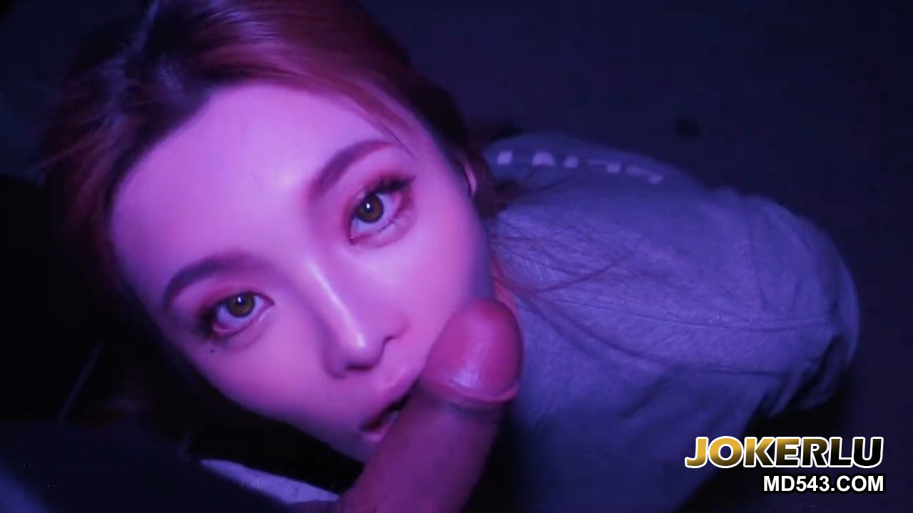 本來跟表哥在陽台抽菸抽完變抽插我